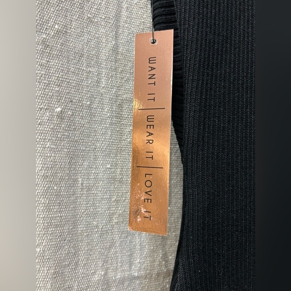 Almost Famous NWT Ribbed Bodycon Dress Women Small Black Knee Length/ size S - Picture 2 of 12